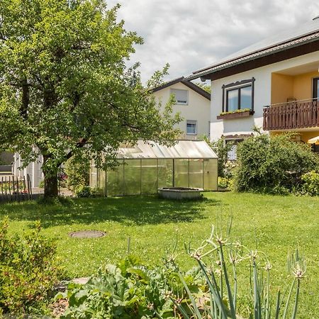 Bett Und Fruehstueck Bei Gertrud Apartment Hergensweiler Екстериор снимка