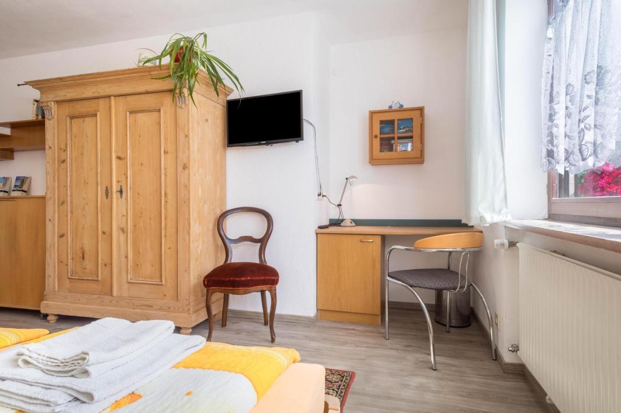 Bett Und Fruehstueck Bei Gertrud Apartment Hergensweiler Екстериор снимка
