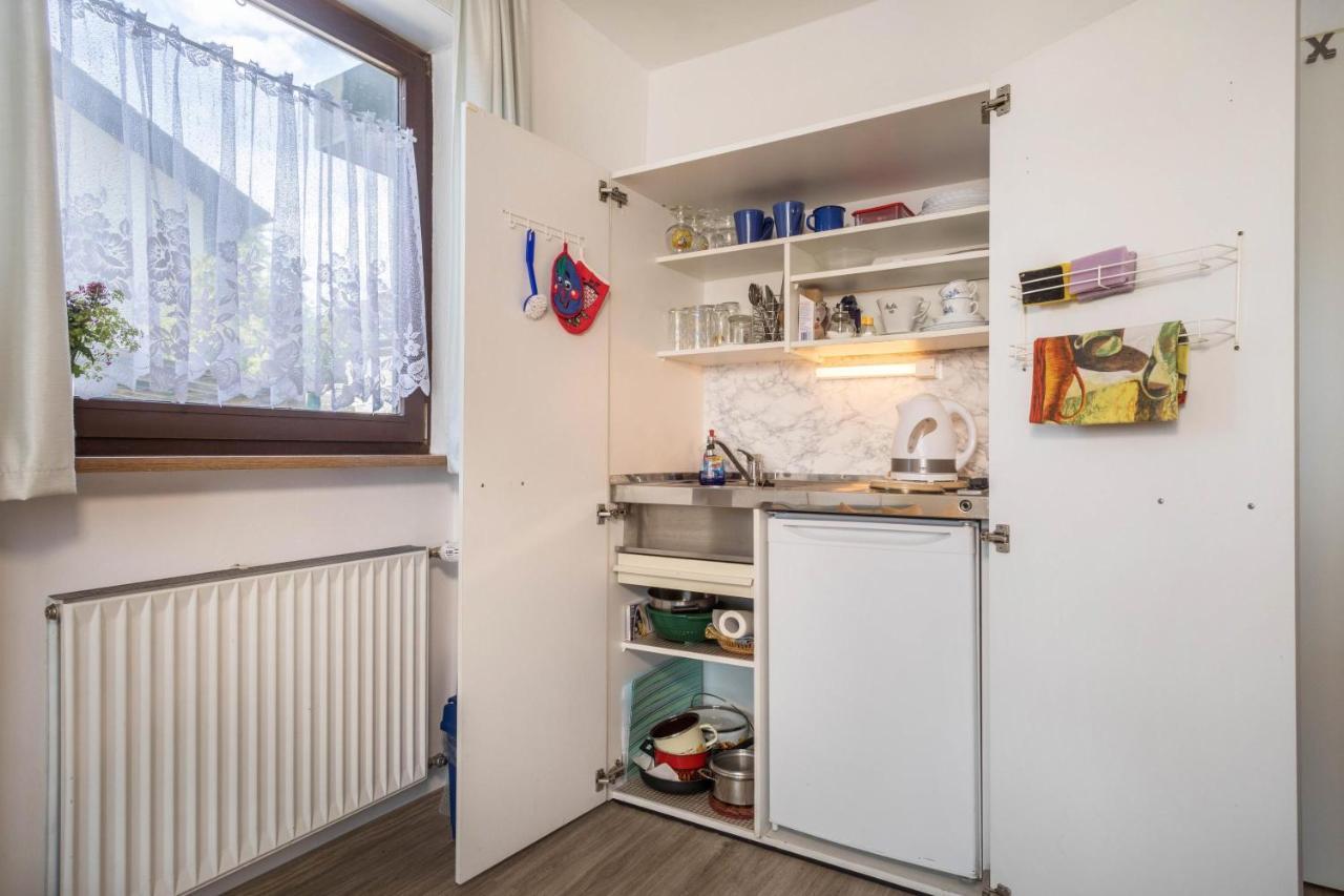 Bett Und Fruehstueck Bei Gertrud Apartment Hergensweiler Екстериор снимка
