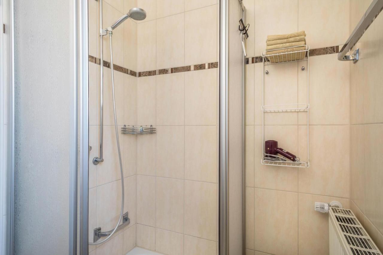 Bett Und Fruehstueck Bei Gertrud Apartment Hergensweiler Екстериор снимка